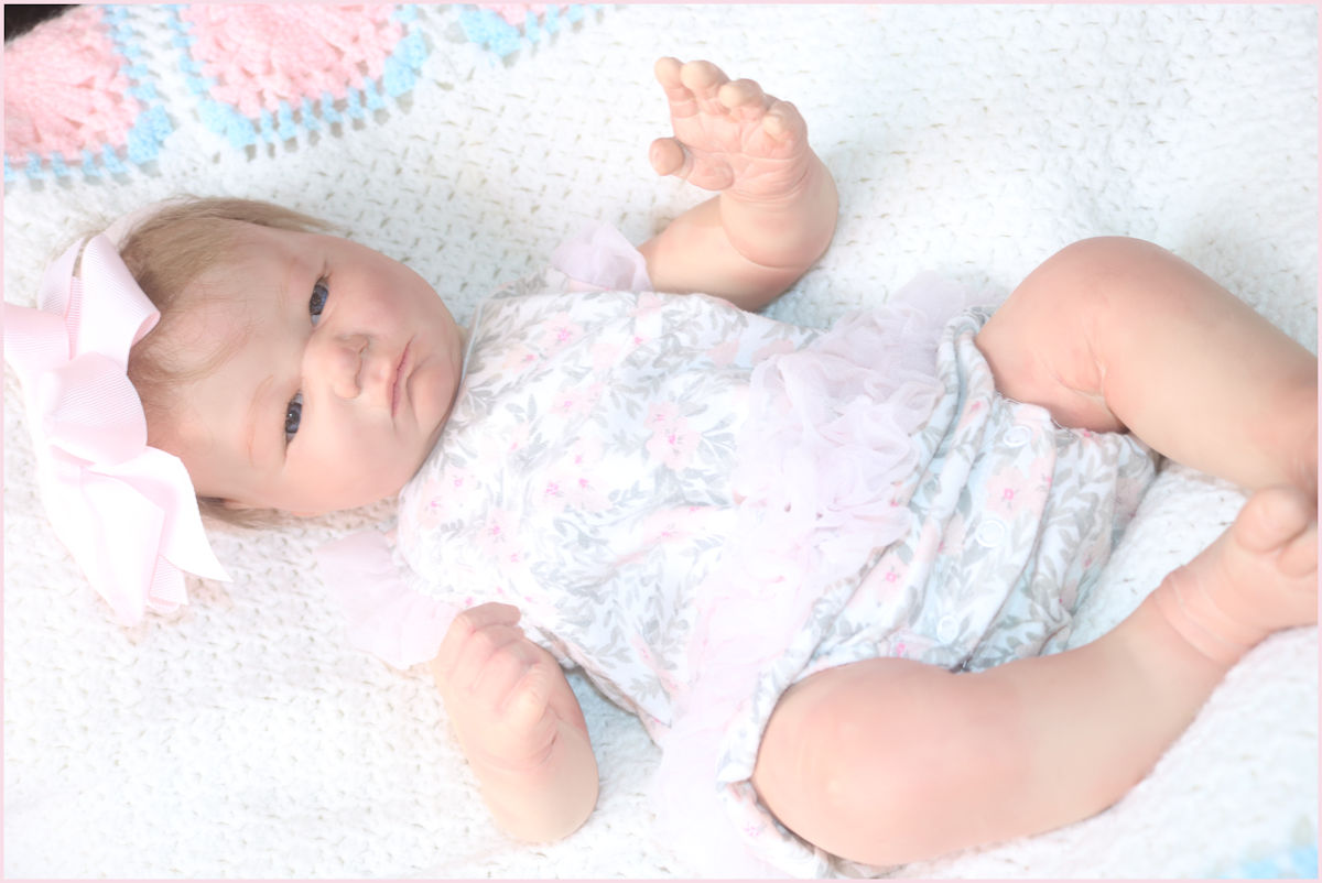 Danielle Landon ~ Reborn "Landon Awake"~ 21 Inch Baby Girl Doll - Image 5