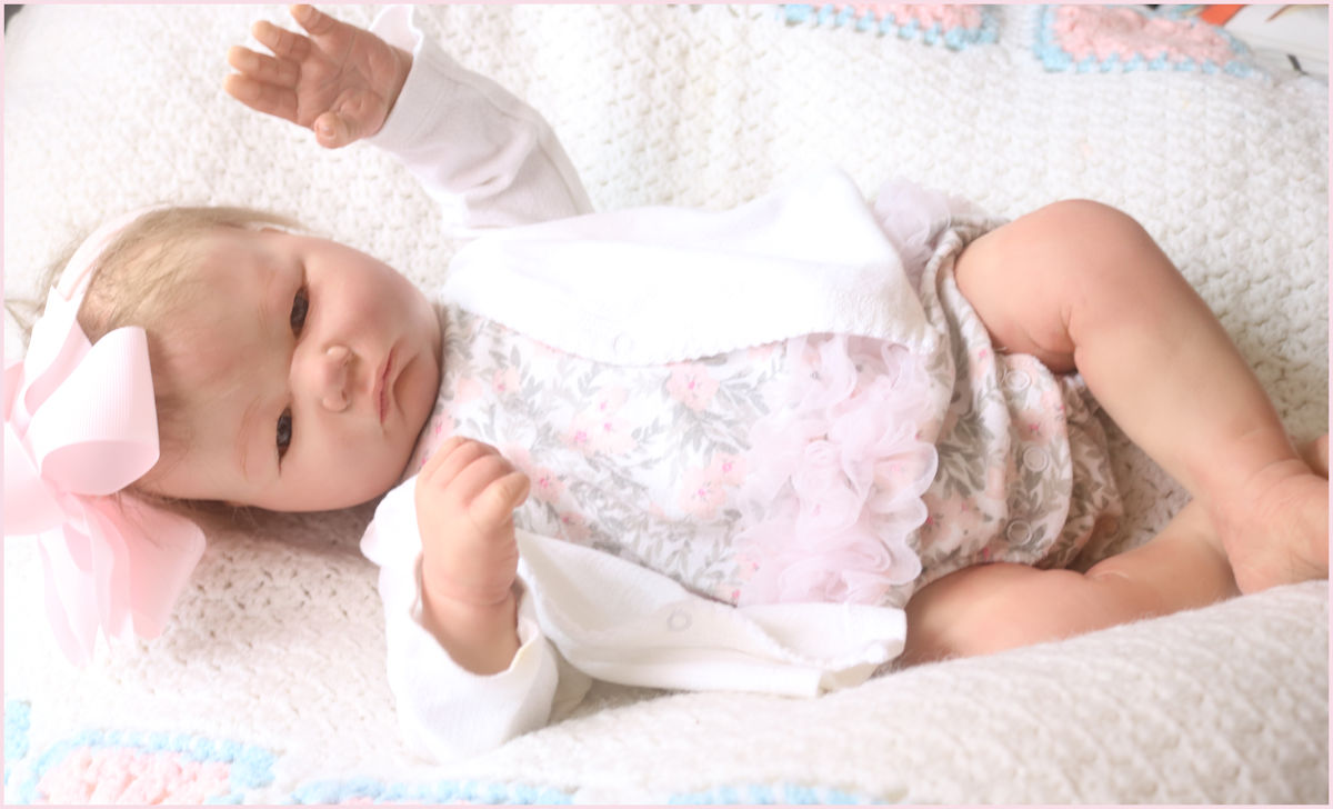 Danielle Landon ~ Reborn "Landon Awake"~ 21 Inch Baby Girl Doll - Image 6